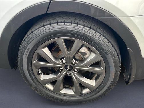 Sparkling Silver 2018 Hyundai Santa Fe Sport 2.0L Turbo Ultimate