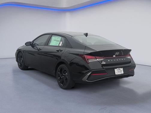 Abyss Black 2026 Hyundai ELANTRA Sport