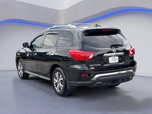 Magnetic Black Pearl 2020 Nissan Pathfinder S 2WD