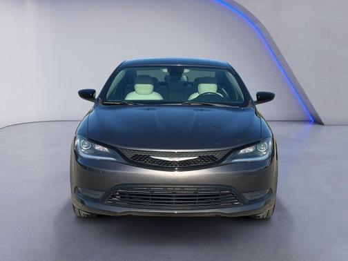 Granite Crystal Metallic Clearcoat 2017 Chrysler 200 LX