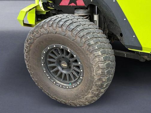 Hypergreen Clearcoat 2017 Jeep Wrangler Unlimited Sport