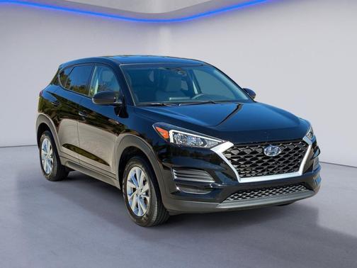 Black Noir Pearl 2021 Hyundai TUCSON SE