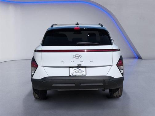 Atlas White 2026 Hyundai KONA SEL Sport