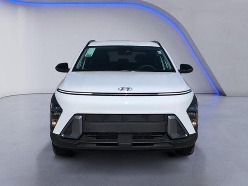 Atlas White 2026 Hyundai KONA SEL Sport