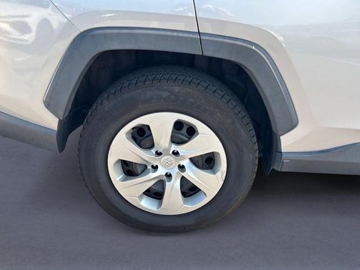 Silver Sky Metallic 2020 Toyota RAV4 LE