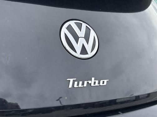 2018 Volkswagen Beetle 2.0T S