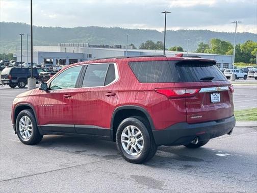 2021 Chevrolet Traverse LT Cloth