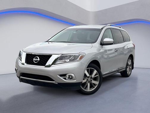 Brilliant Silver Metallic 2016 Nissan Pathfinder Platinum