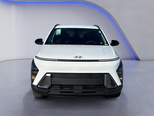 Atlas White 2026 Hyundai KONA SEL Sport
