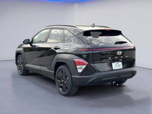Abyss Black Pearl 2026 Hyundai KONA SEL Sport