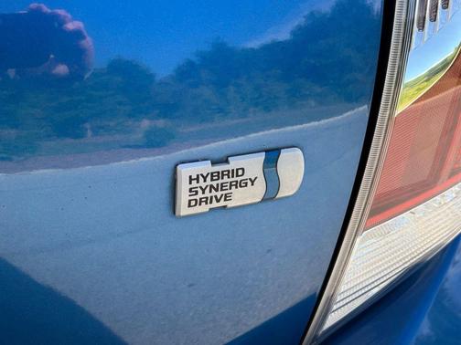 Blue Streak Metallic 2015 Toyota Prius c Four