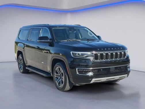 Diamond Black Crystal Pearlcoat 2024 Jeep Wagoneer L Series II