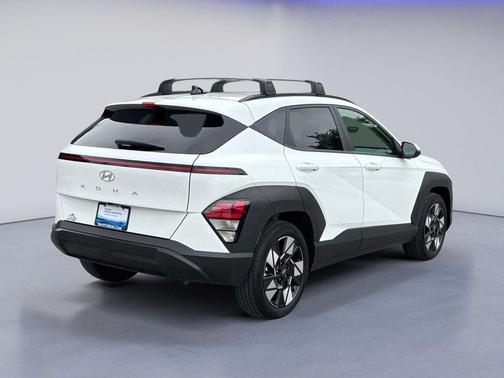 Atlas White 2024 Hyundai KONA SEL