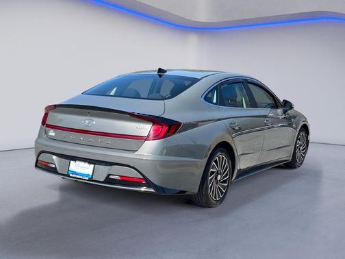 2023 Hyundai SONATA Hybrid SE