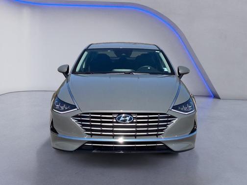 2023 Hyundai SONATA Hybrid SE