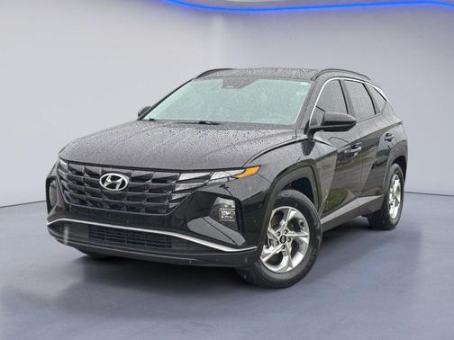 Black Pearl 2024 Hyundai TUCSON SEL
