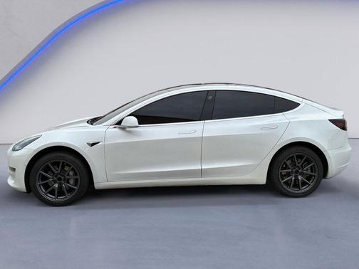 Solid Black 2020 Tesla Model 3 Standard Range Plus
