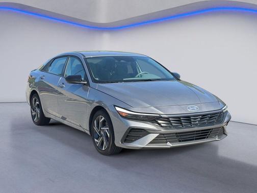 Fluid Metal 2025 Hyundai ELANTRA Sport