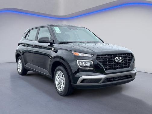 2025 Hyundai VENUE SE