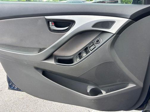 Lakeside Blue 2015 Hyundai ELANTRA SE