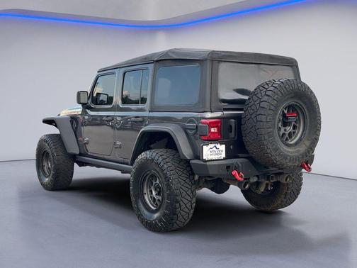 Granite Crystal Metallic Clearcoat 2020 Jeep Wrangler Unlimited Rubicon