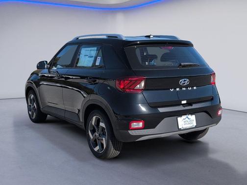 Onyx Black 2026 Hyundai VENUE SEL