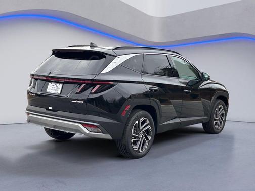 Ash Black 2026 Hyundai TUCSON Hybrid Limited