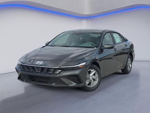Amazon Gray 2026 Hyundai ELANTRA SE