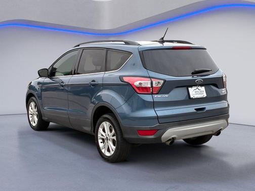 Blue Metallic 2018 Ford Escape SE