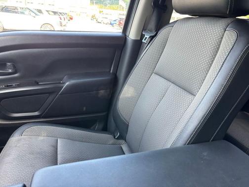 Glacier White 2019 Nissan Titan S