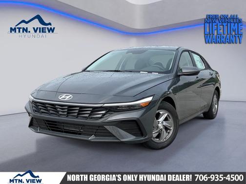 2025 Hyundai ELANTRA SE
