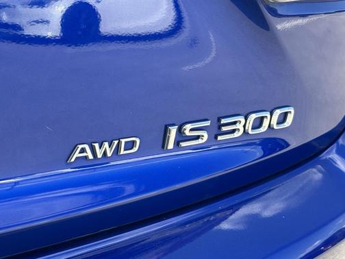2019 Lexus IS 300 Base