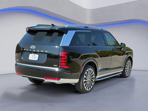 Abyss Black Pearl 2026 Hyundai Palisade Hybrid Calligraphy