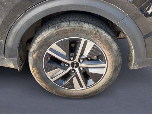 2022 Kia Niro EX Premium