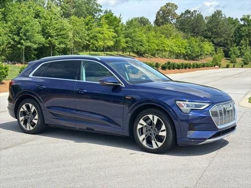 2021 Audi e-tron Premium