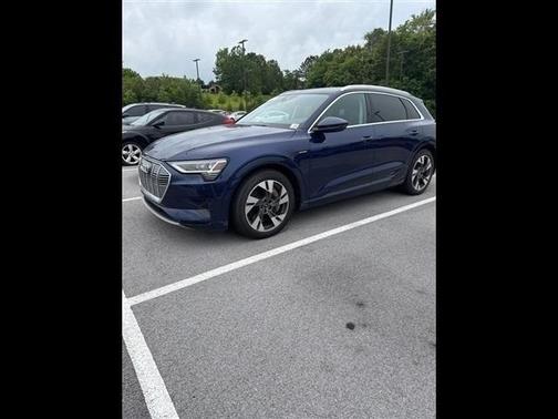 2021 Audi e-tron Premium