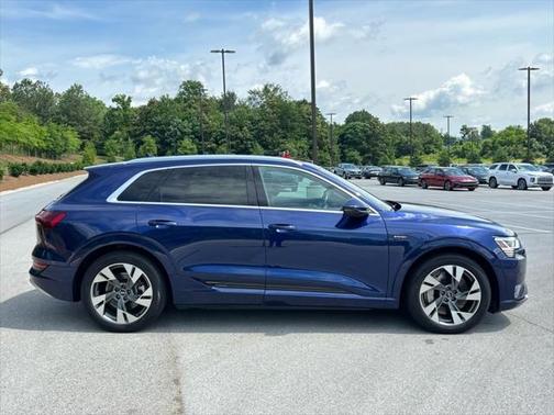 2021 Audi e-tron Premium