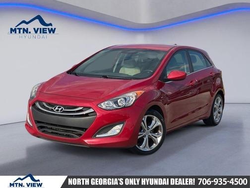 Red 2013 Hyundai Elantra GT Base