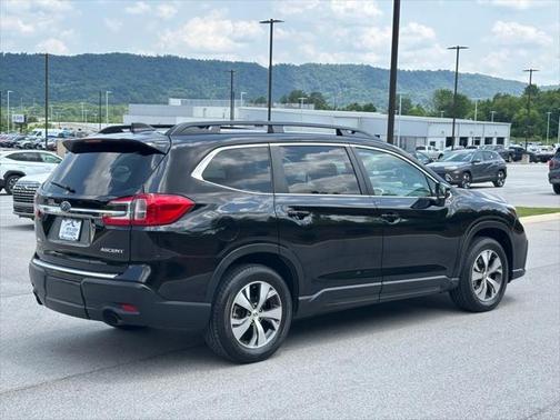 2023 Subaru Ascent Premium 8-Passenger