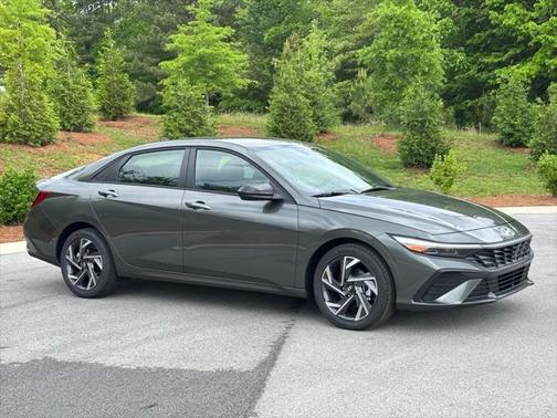 2025 Hyundai ELANTRA Sport