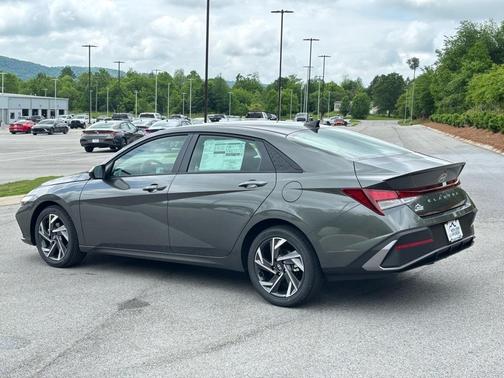 2025 Hyundai ELANTRA Sport
