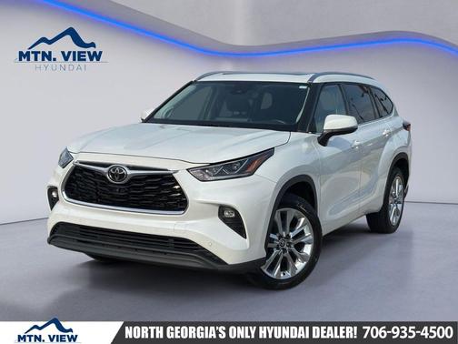 Wind Chill Pearl 2022 Toyota Highlander Limited