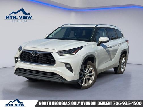 Wind Chill Pearl 2022 Toyota Highlander Limited