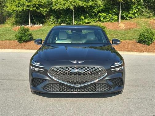 2025 Genesis G70 2.5T RWD