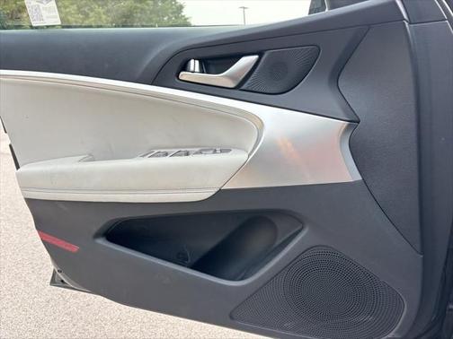 2025 Genesis G70 2.5T RWD