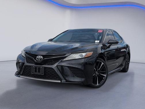 Midnight Black Metallic 2019 Toyota Camry XSE
