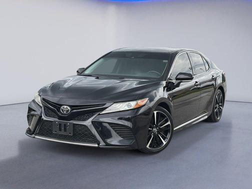Midnight Black Metallic 2019 Toyota Camry XSE