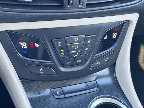 2018 Buick Envision Essence