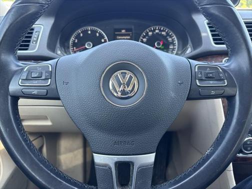 2012 Volkswagen Passat 3.6 SEL Premium