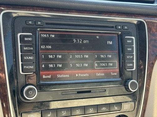 2012 Volkswagen Passat 3.6 SEL Premium